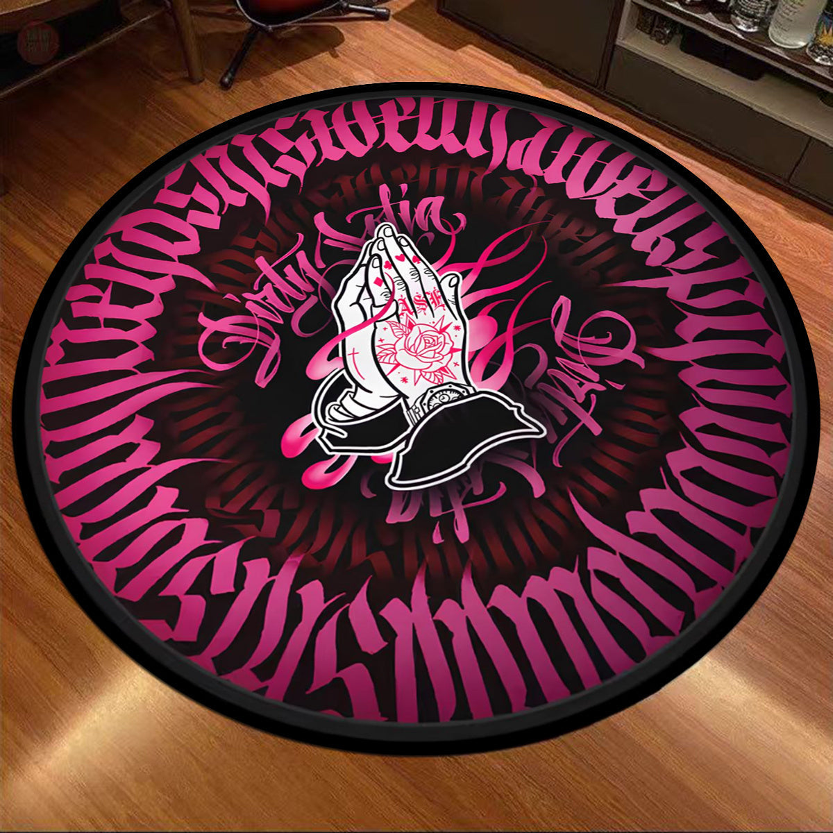 Upgrade your living space with the Plush Crystal Velvet Round Mat featuring a stylish Praying Hands design. This trendy hip-hop pink floor mat is 6mm thick and weighs 1000g/sqm, providing comfort and durability. The non-slip backing ensures safety in