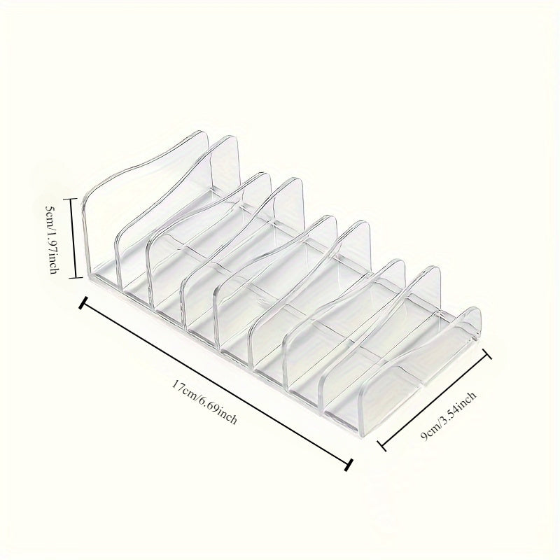 Clear acrylic makeup organizer storage box designed for teen girls aged 12-14. This cosmetic display stand is perfect for organizing eyeshadow, blush, and powder. It can also be used as a desk divider organizer. No electricity or wooden materials