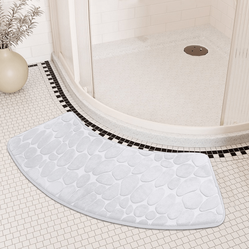 Pebble Bath Mat: Soft, Quick-Dry, Non-Slip, Absorbent Shower Rug made of Polyester for Home Decor