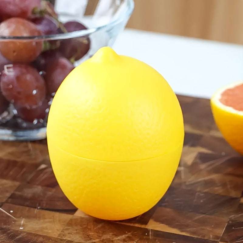 Keep your food fresh with this stylish lemon-shaped preservation box. Perfect for restaurants or homes, this set includes a plastic sealing box for preserving fruits and other foods. The convenient lemon cut storage design is ideal for kitchen and