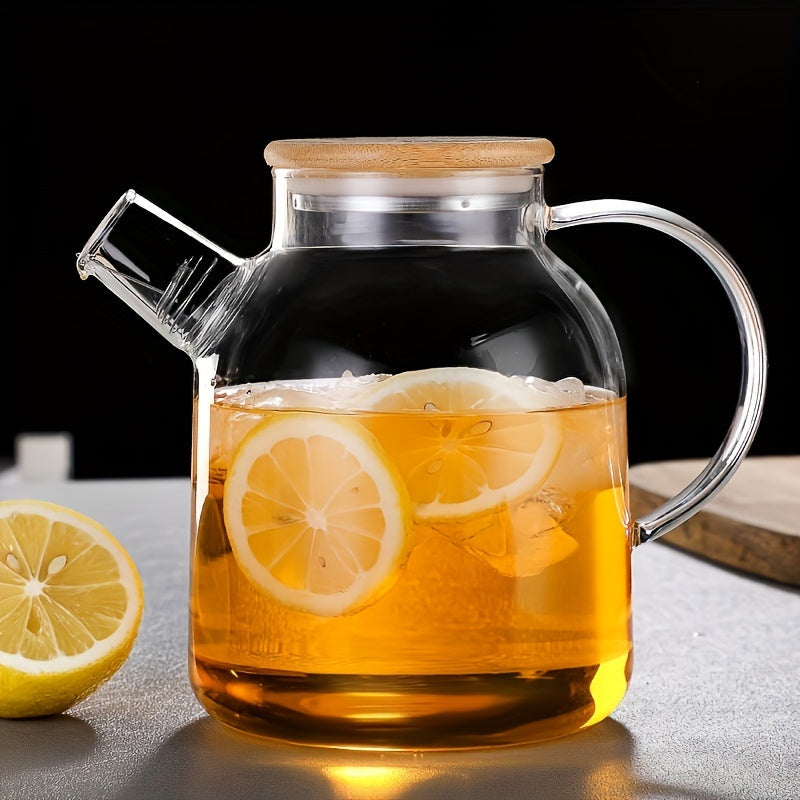 Large capacity Japanese-style glass pitcher, heat-resistant and perfect for iced tea and juices, available in two sizes, ideal for home use.