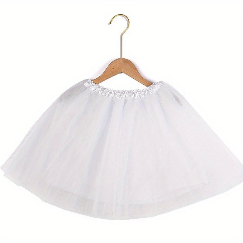 This tutu skirt is perfect for adult parties, featuring 4 layers of polyester tulle with a solid lining. It has a princess puffy ballet dance style and is non-feathered. No power supply is needed as it is a battery-free accessory.