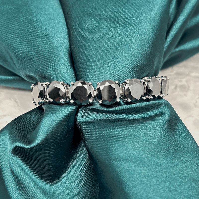 Luxurious 925 Sterling Silver Moissanite Bracelet with 85.0 Carat Total Weight. Features a Single 5 Carat Black Gemstone in an Elegant Arabian Style, Perfect for Women. Great for Banquets, Music Festivals, Mother's Day, Anniversaries, and more. Weighs