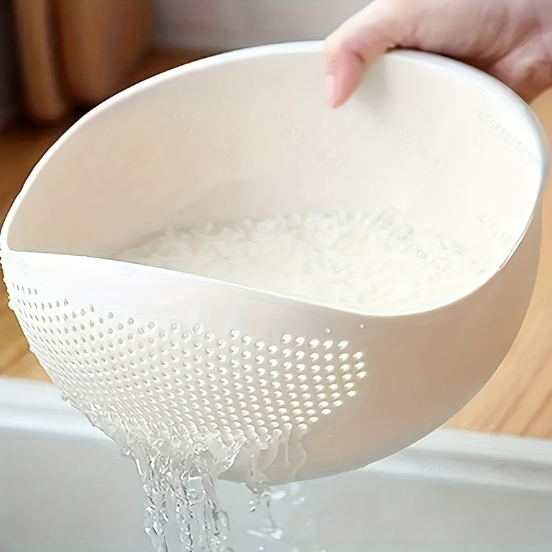 Multi-purpose Kitchen Strainer and Colander - Ideal for Rinsing Rice, Vegetables, Fruits, and Pasta - Made of Sturdy Plastic, Essential Tool for Meal Preparation