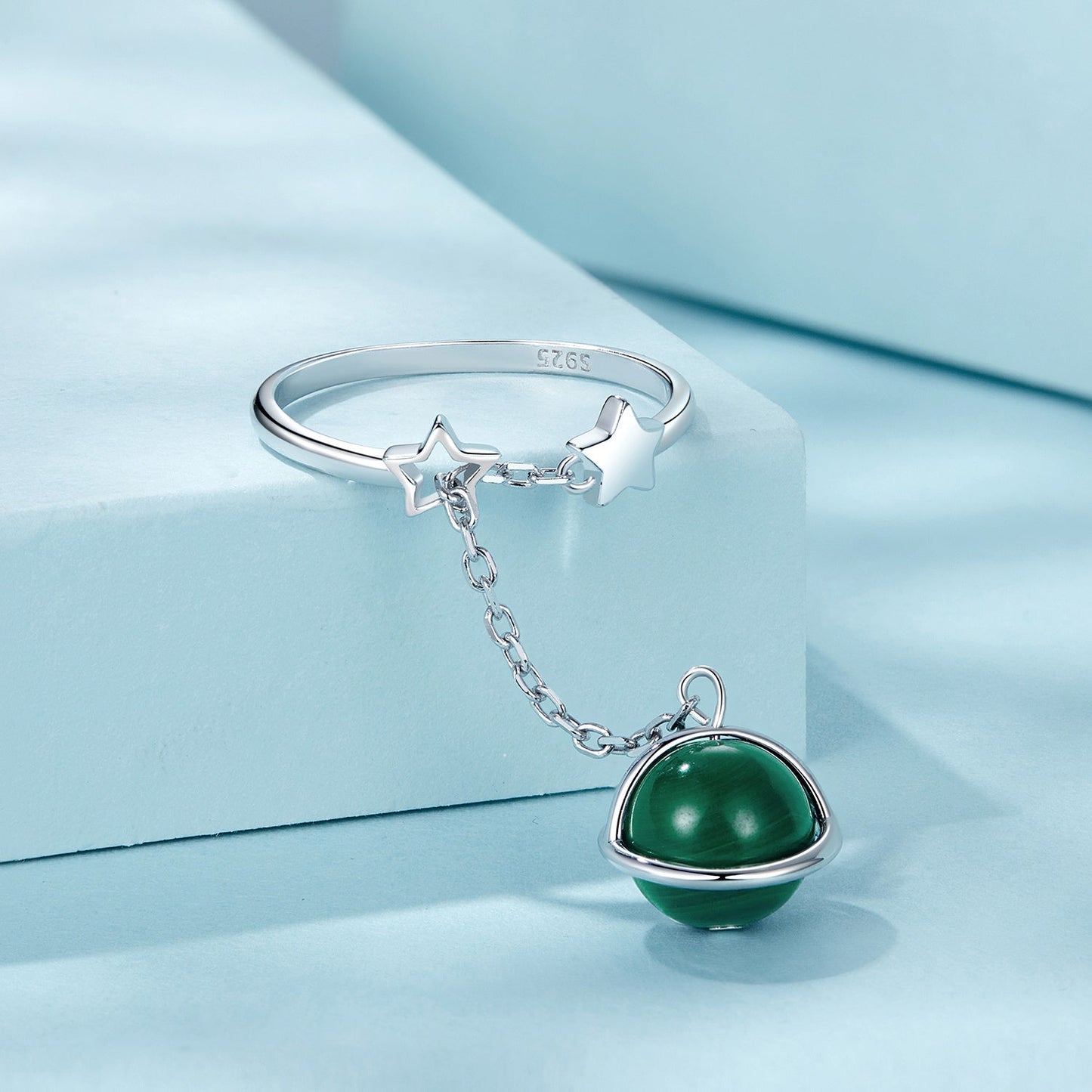 This elegant adjustable open ring for women is made of 925 sterling silver and features natural malachite. It has a luxurious and sexy style, weighing just 4.6g, making it perfect for weddings, engagements, casual wear, vacations, and banquets. Ideal as