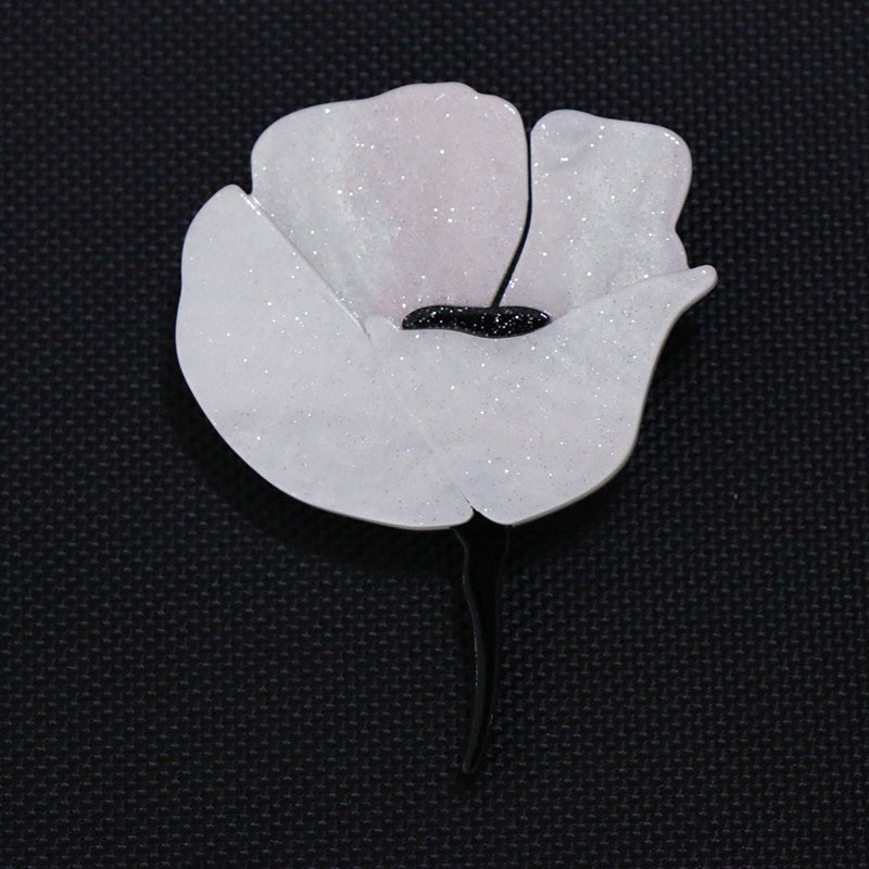 Stylish and minimalist acrylic flower brooches with large petals for women's coats and suits.