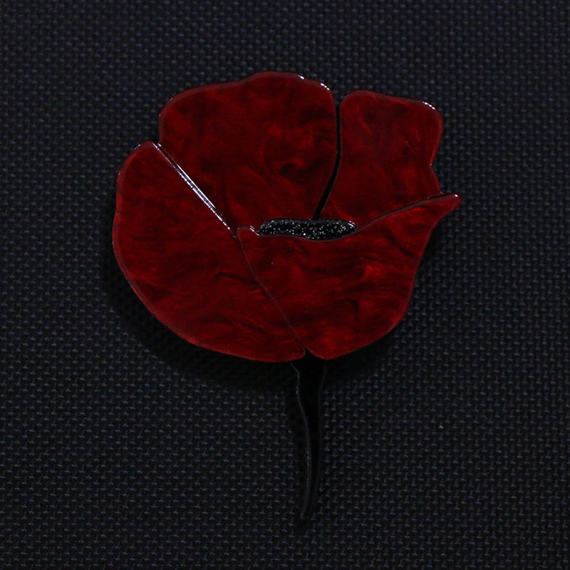 Stylish and minimalist acrylic flower brooches with large petals for women's coats and suits.