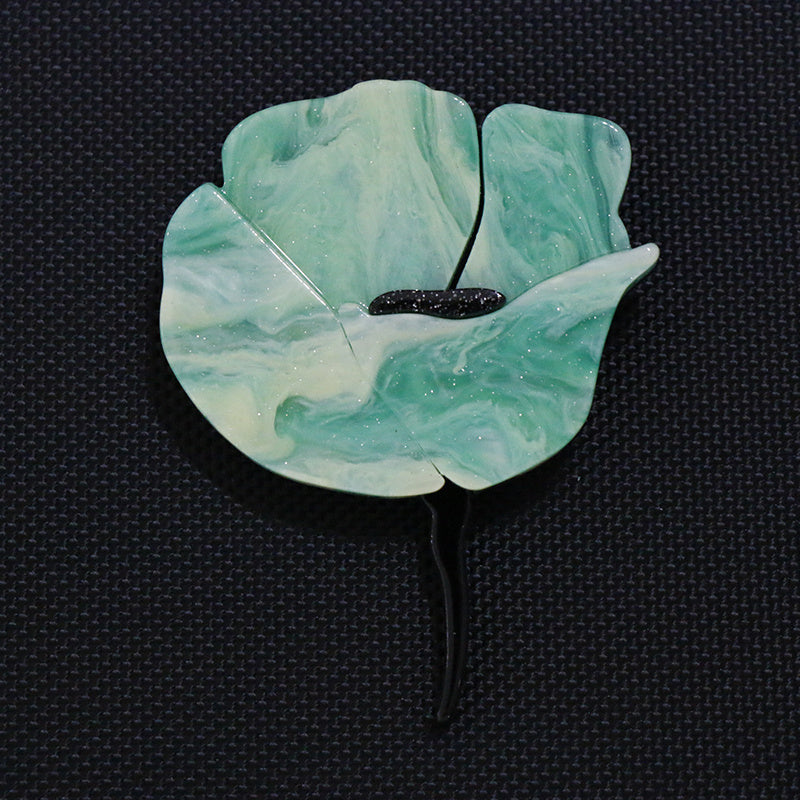 Stylish and minimalist acrylic flower brooches with large petals for women's coats and suits.