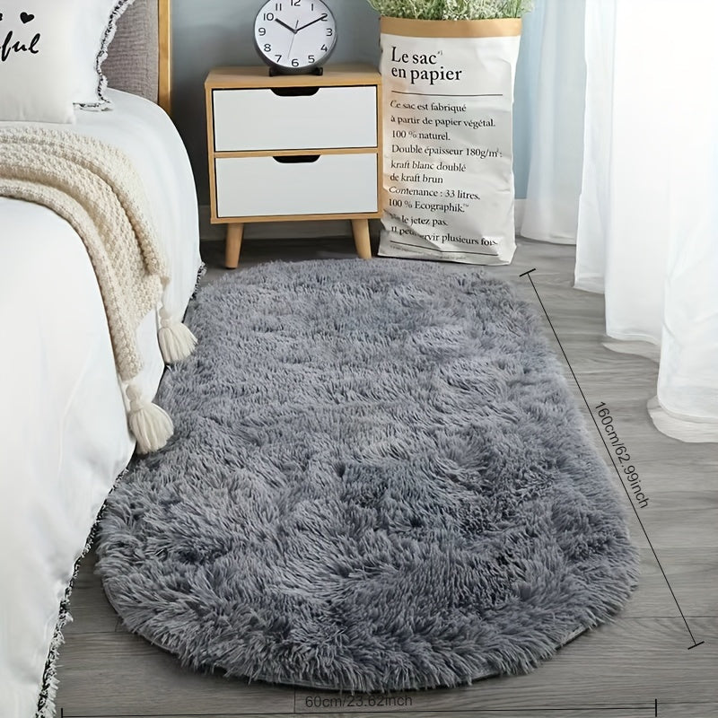 Oval Faux Fur Area Rug - Soft Polyester Non-Slip Carpet for Bedroom, Indoor Spaces, and Rooms. Easily Hand Washable, Versatile Mat for Home, Leisure Areas, and Hotel Decor.