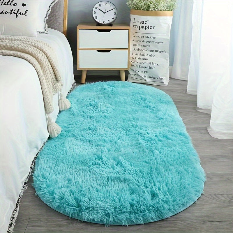 Oval Faux Fur Area Rug - Soft Polyester Non-Slip Carpet for Bedroom, Indoor Spaces, and Rooms. Easily Hand Washable, Versatile Mat for Home, Leisure Areas, and Hotel Decor.