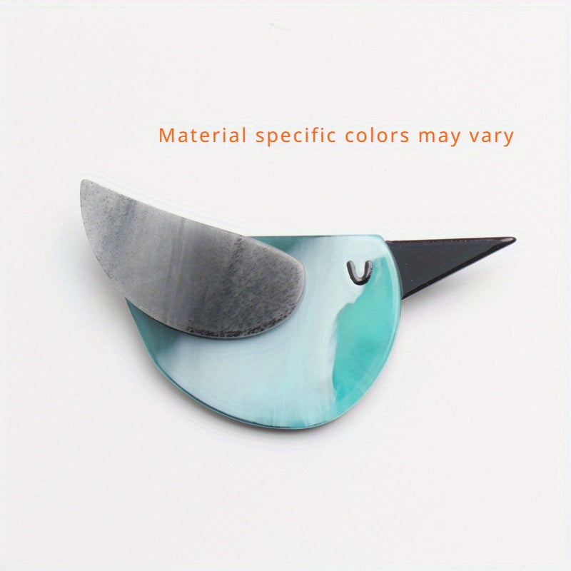 Stylish Acrylic Bird Brooch Pin - Make a Statement with this Delightful Fashion Accessory, Ideal for Gifting to Loved Ones.