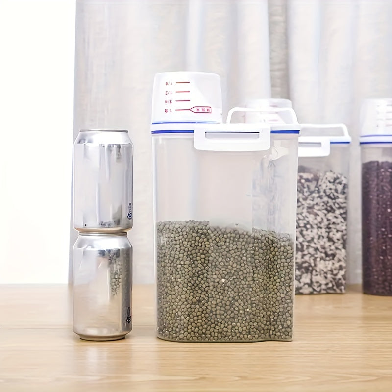 Keep your pantry organized with 2 Airtight Food Storage Dispensers, each with a 2.5L capacity. Protect your rice, cereals, and pet food from moisture and insects. A must-have for any kitchen!