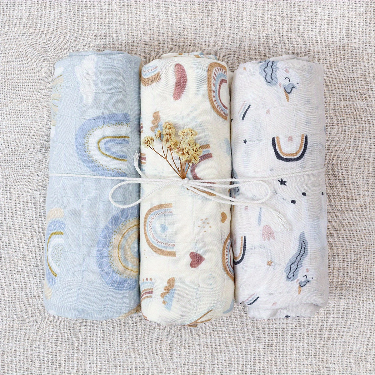 Set of 3 Bamboo Muslin Swaddle Blankets with Flute Design, Double-Layered Gauze Fabric, Hand Washable, Suitable for Infants and Toddlers aged 0-3 Years, Size 109.98cm x 119.89cm