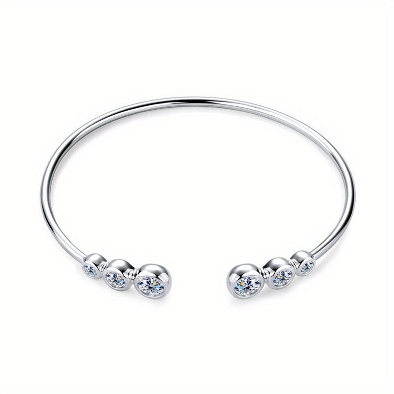 Stunning 925 Sterling Silver Moissanite Bracelet, Versatile for Everyday Use & Celebrations, Great Present for Loved Ones, on-trend Style, Chic, Intimate, Suitable for Birthdays, Mother's Day, and New Year, Comes in a Gift Box