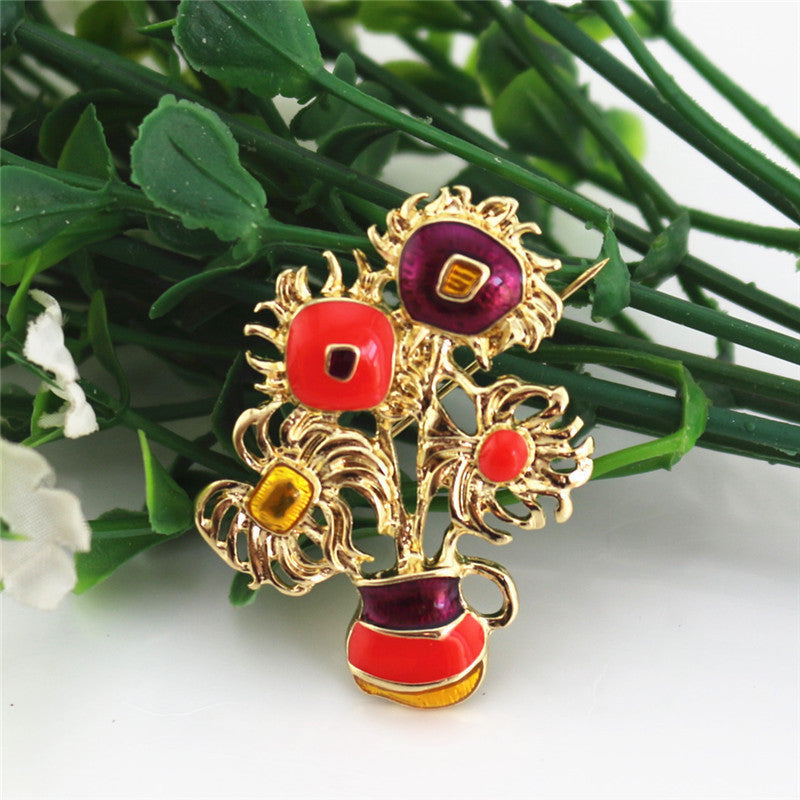 Stylish Vintage Sunflower Enamel Brooch with Sparkling Rhinestones - Ideal for Dresses and Party Attire