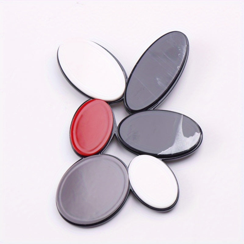 Dongdaemun's Elegant Acrylic Flower Brooch Pin: Luxurious Oval Design, Non-Slip Fashion Accessory for Women, Korean Version, Anti-Slip Feature, Fashionable Accessory