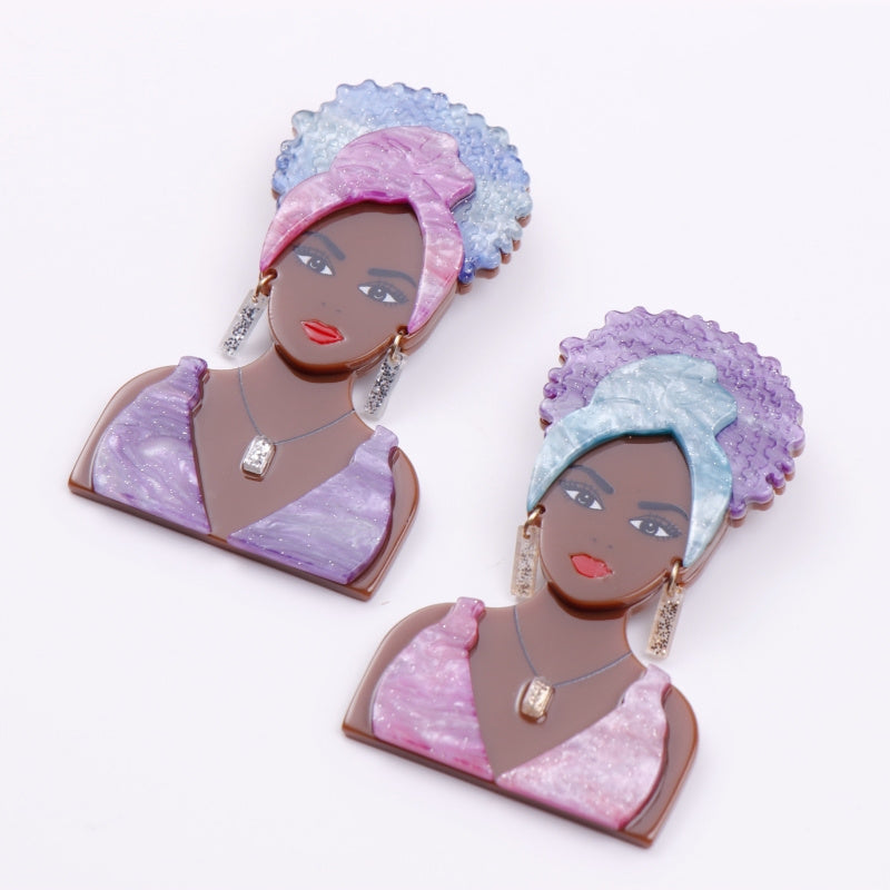 Stylish Acrylic Brooch Featuring a Black Woman Wearing a Turban and Jewelry