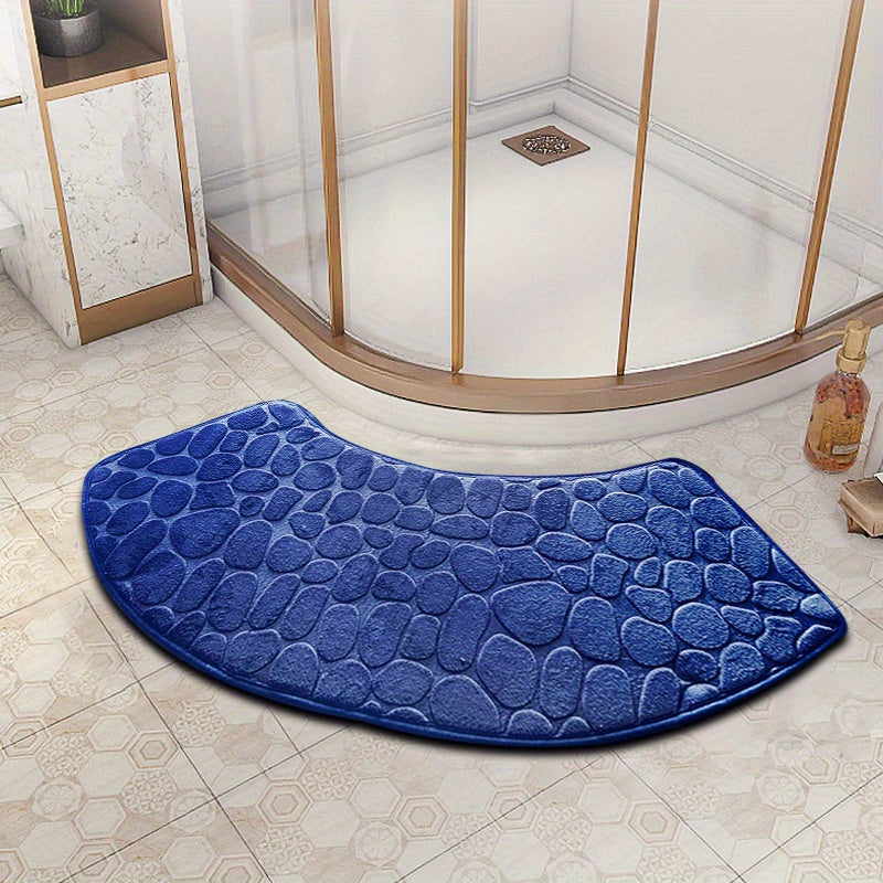 Non-Slip Fan-Shaped Bath Mat made of Polyester, Water Absorbent and Dirt Resistant, Machine Washable, Ideal for Larger Sized Showers