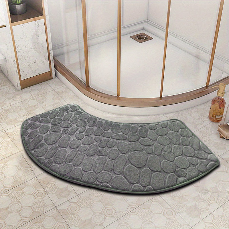 Non-Slip Fan-Shaped Bath Mat made of Polyester, Water Absorbent and Dirt Resistant, Machine Washable, Ideal for Larger Sized Showers