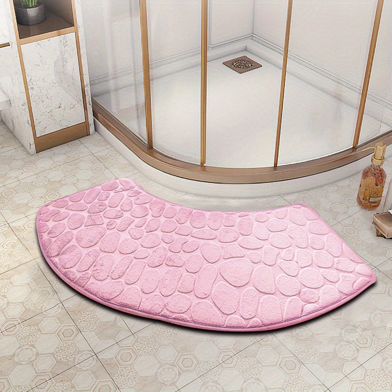 Non-Slip Fan-Shaped Bath Mat made of Polyester, Water Absorbent and Dirt Resistant, Machine Washable, Ideal for Larger Sized Showers