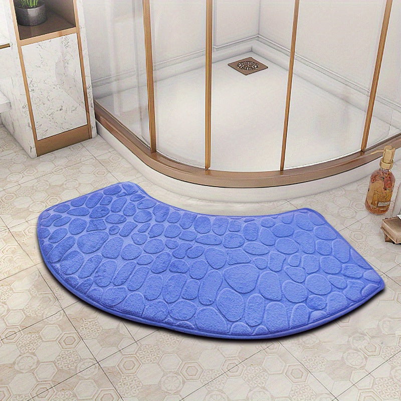 Non-Slip Fan-Shaped Bath Mat made of Polyester, Water Absorbent and Dirt Resistant, Machine Washable, Ideal for Larger Sized Showers