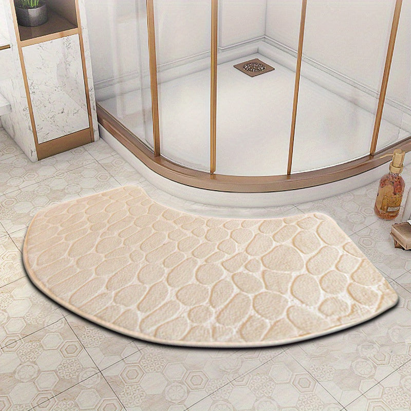 Non-Slip Fan-Shaped Bath Mat made of Polyester, Water Absorbent and Dirt Resistant, Machine Washable, Ideal for Larger Sized Showers