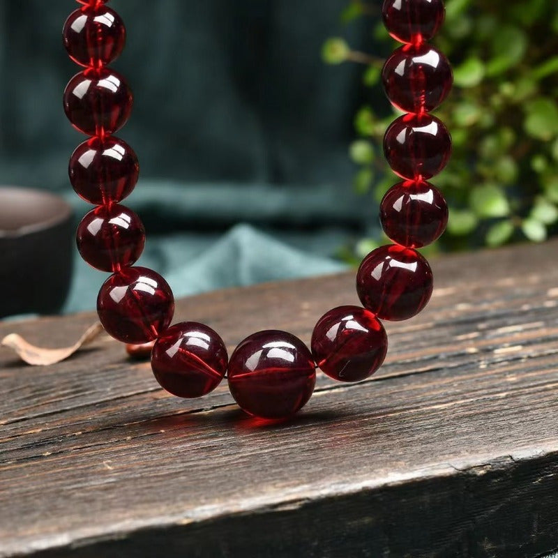 Elegant Blood Amber Beaded Necklace with Bohemian Style, No-Metal Unisex Pendant for Everyday Wear