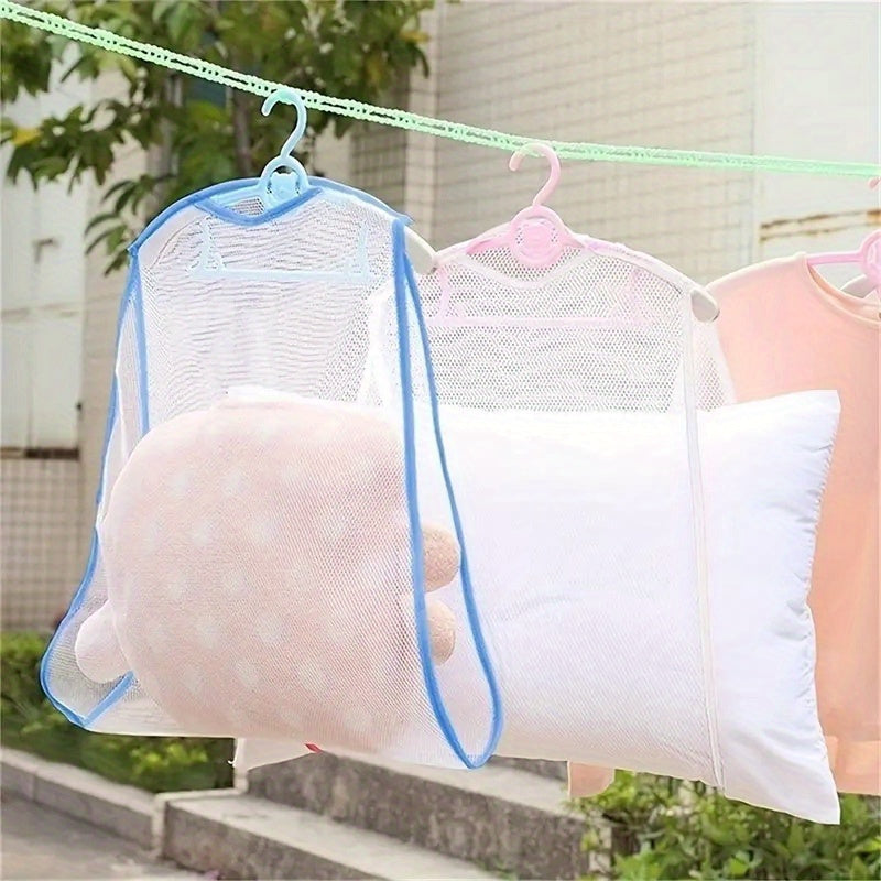 Convenient and adaptable nylon mesh bag for drying pillows - Ideal for storing and transporting cushions and toys