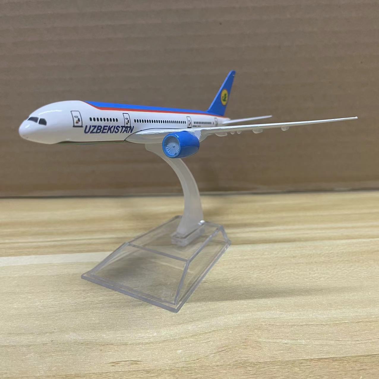 Uzbekistan Boeing B787 Alloy Airplane Model, Blue static display for aviation enthusiasts and office decor collectors.