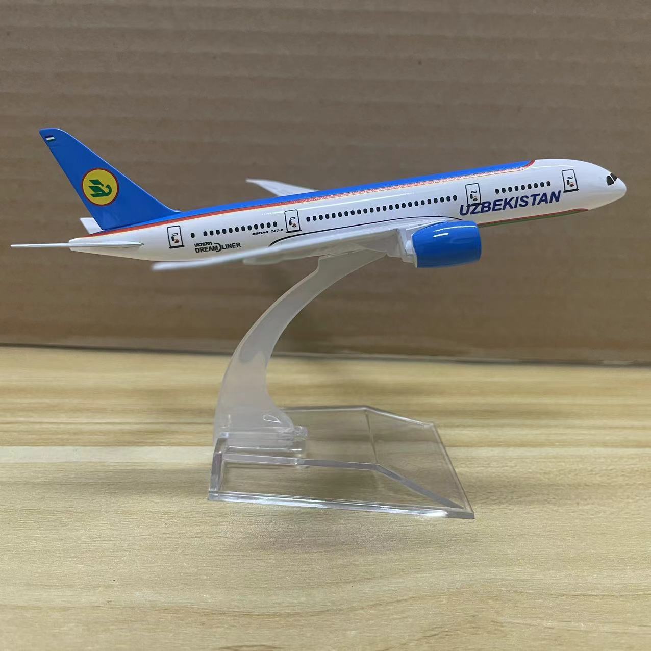 Uzbekistan Boeing B787 Alloy Airplane Model, Blue static display for aviation enthusiasts and office decor collectors.