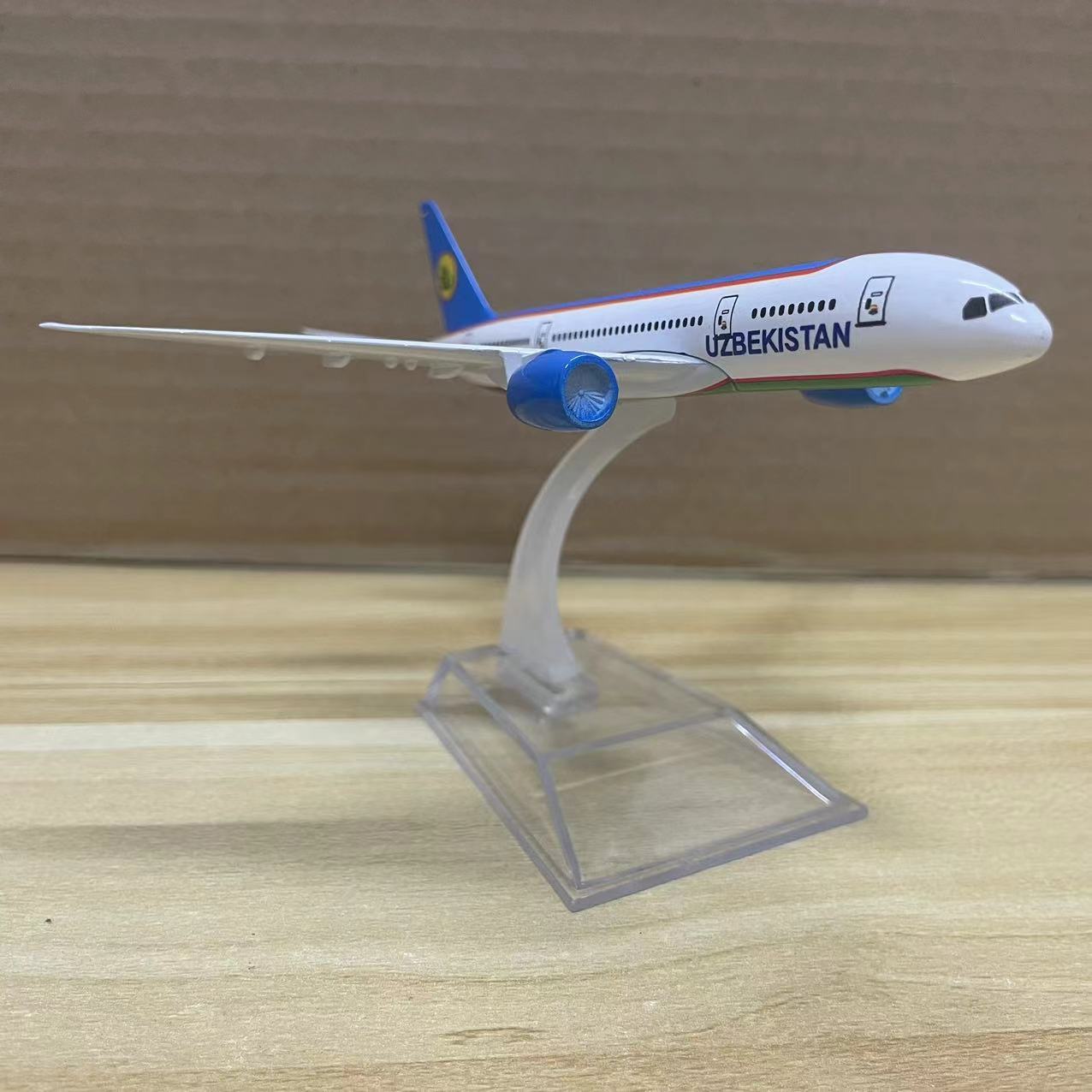 Uzbekistan Boeing B787 Alloy Airplane Model, Blue static display for aviation enthusiasts and office decor collectors.