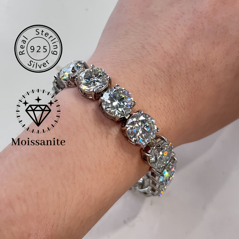 925 Sterling Silver bracelet featuring a silvery 23g, 85 carat Moissanite beaded design. This glamorous jewelry piece measures 19.99cm/7.87in and is the perfect anniversary gift. Includes a total of 17 stunning stones.