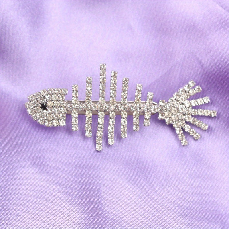 Korean-inspired Women's Rhinestone Grass Fish Fringe Brooch, Exquisite Badge Jewelry for a Retro, Luxury Party or Wedding