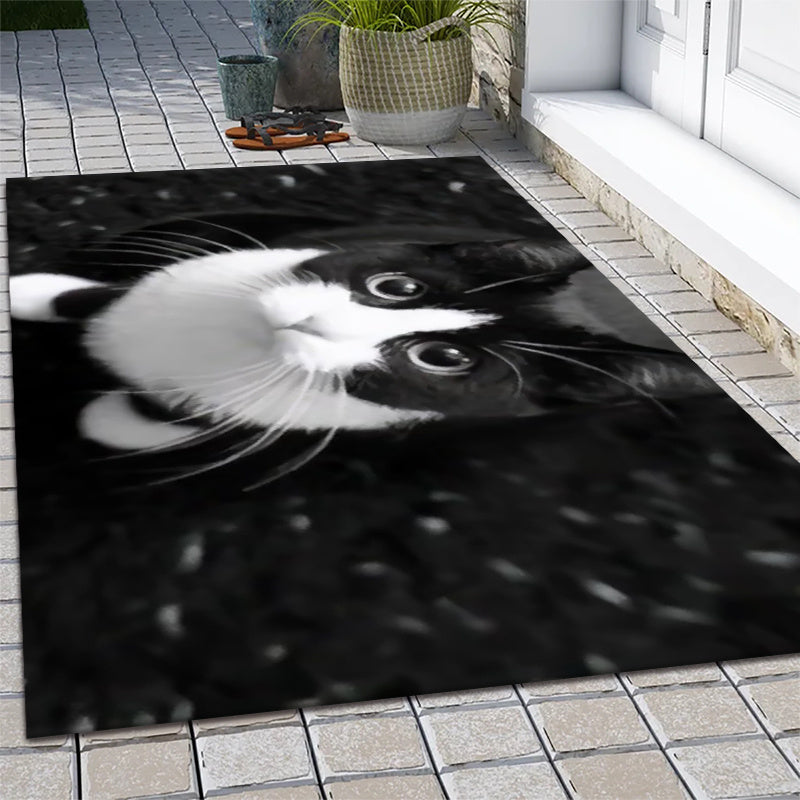 Non-Slip Doormat with Black & White Cat Pattern - Made of Polyester, Hand Washable, Suitable for Indoor/Outdoor Use, Anti-Skid Bathroom Rug - Measures Less Than 1.8M Long, Covers an Area of Under 2.16m².