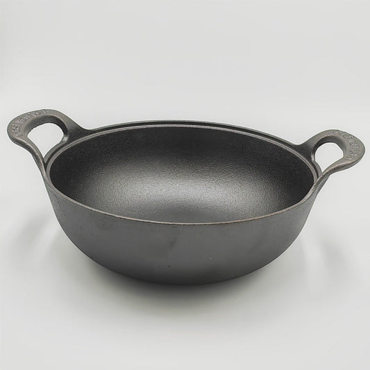 Traditional Japanese Style Cast Iron Stew Pot with Lid - Non-Stick, Uncoated, Thickened for Longevity - Ideal for Nutritious Family Meals