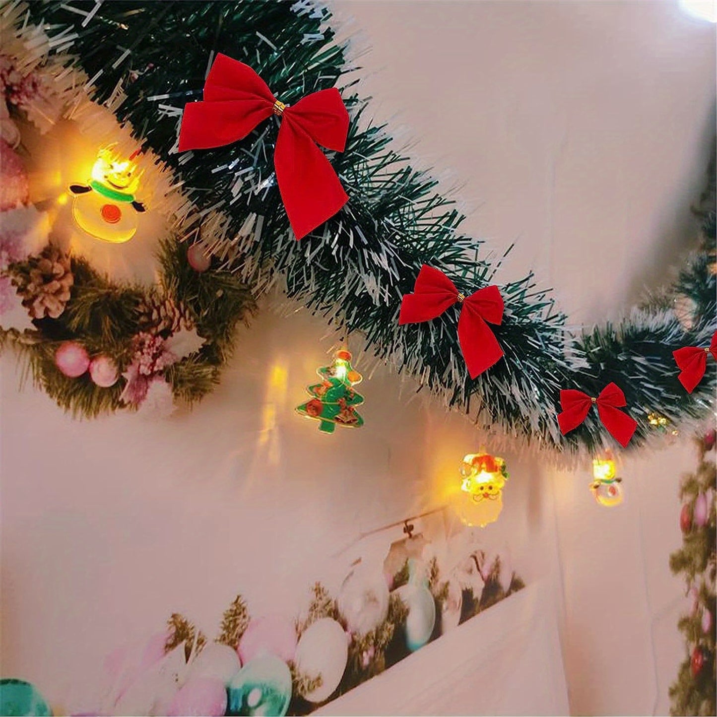 30 LED Christmas tinsel garland set with battery power, ideal for decorating fireplace mantels and staircase railings.