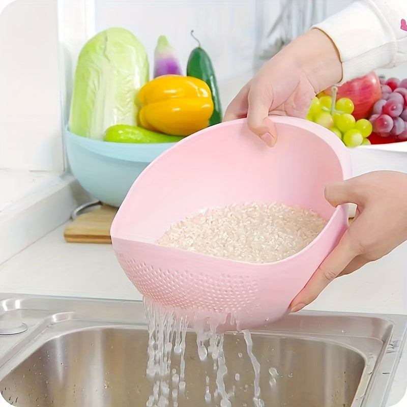 Highly effective rice washing bowl features a strainer made of durable plastic, ensuring food safety in the kitchen. Perfect for washing grains and other small items, this kitchen gadget is a must-have for any home chef.