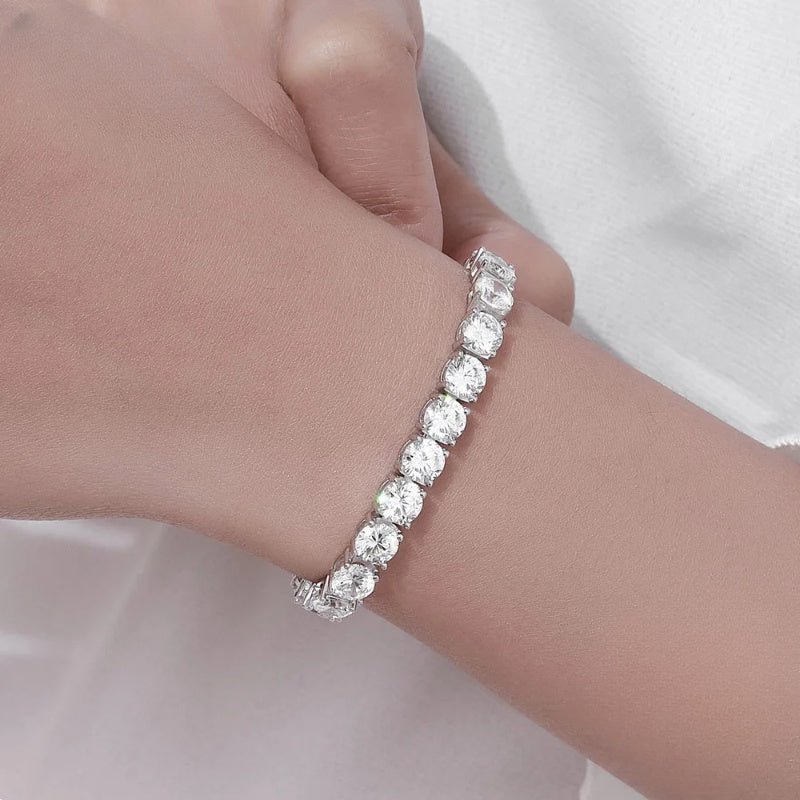 Exquisite Round Cut Moissanite Tennis Bracelet with 25 Carats - Stunning 925 Sterling Silver, Ideal for Valentine's Day, Anniversaries, and Birthdays