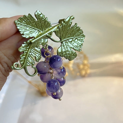 Stylish Rhinestone Grape Cluster Brooch Pin - Unique Fruit-Inspired Fashion Accessory for Everyone