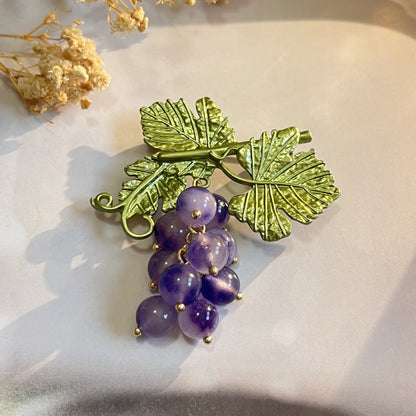 Stylish Rhinestone Grape Cluster Brooch Pin - Unique Fruit-Inspired Fashion Accessory for Everyone