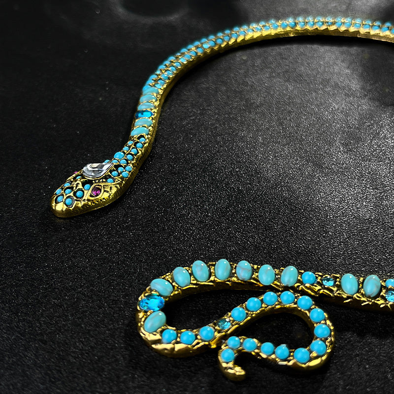 Stylish Turquoise-Inlaid Metal Necklace with Clavicle Chain, Elegant Snake Design, Made of Zinc Alloy - Perfect for French/Boho Inspired Casual Outfits