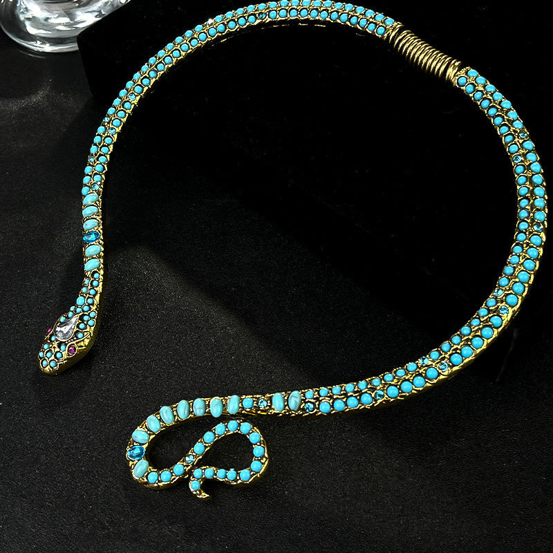 Stylish Turquoise-Inlaid Metal Necklace with Clavicle Chain, Elegant Snake Design, Made of Zinc Alloy - Perfect for French/Boho Inspired Casual Outfits