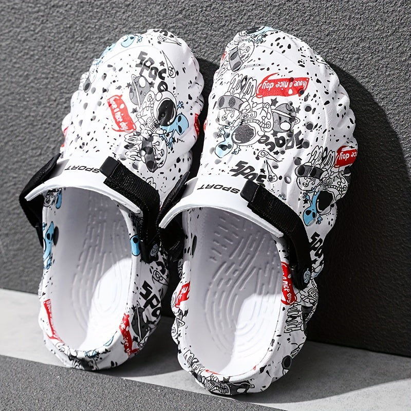 Colorful graffiti print clogs made of lightweight EVA material, perfect for summer outdoor activities. Suitable for both men and women.