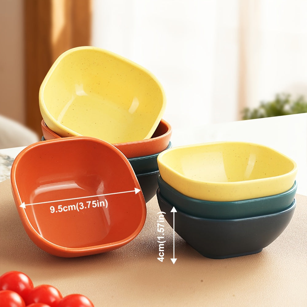 1. Set of 8 square dipping bowls for sauces and condiments made of durable plastic, suitable for home, restaurants, and food trucks.