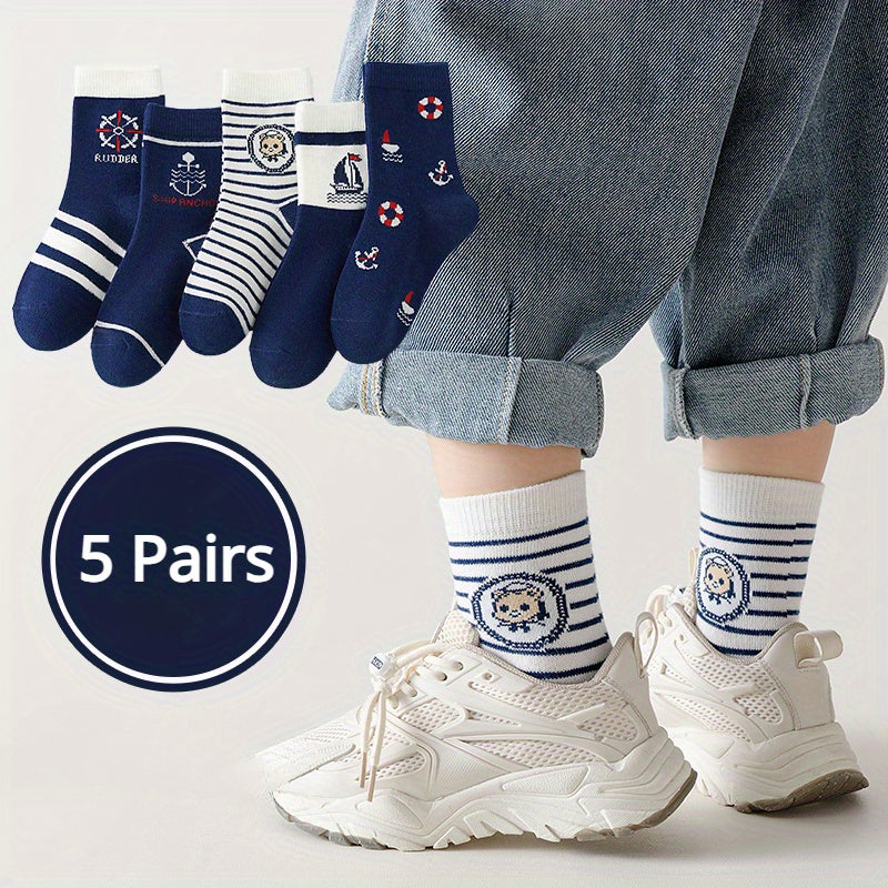 5 pairs of boy's cartoon sports crew socks for autumn/winter, soft and breathable.