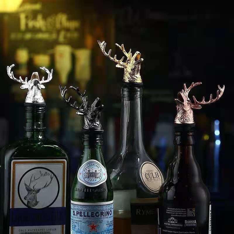 Stylish Deer Head Wine Pourer - Zinc Alloy, Various Colors, Ideal for Bars & Home.