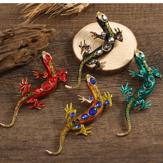 Vintage-inspired Lizard Brooch with Rhinestones - Stunning Gecko Design - Customizable Accessory for Clothing, Hats, and Gifts