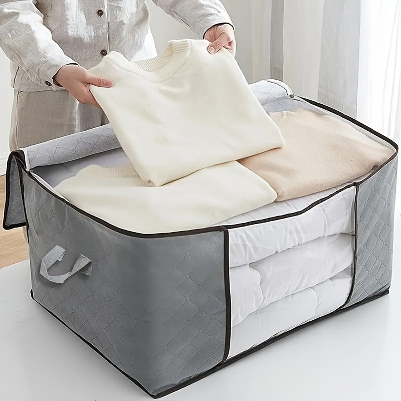 Storage bags made of foldable non-woven material - ideal for storing quilts and preventing moisture in closets. Organize blankets, bedding, and clothing with this moisture-proof closet organizer. A special feature allows for easy storage of comforters.