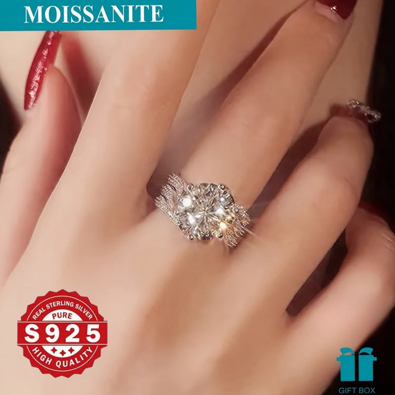 Luxurious 925 Silvery Engagement Ring with Zirconia, ideal for weddings, anniversaries, and Valentine's Day gift.