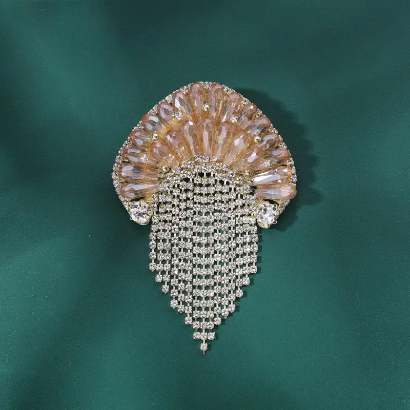 Classic Vintage Crystal Jellyfish Brooch with Tassel - Stylish Sea Creature Pin for Women, Unique Accessory